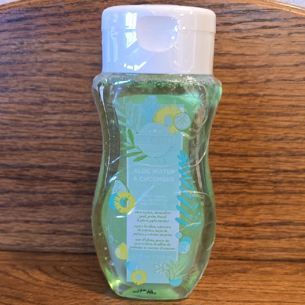 Scentsy Aloe Water & Cucumber Body Wash